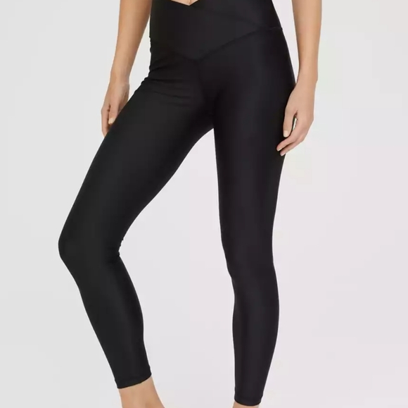NEW!!!..Shine High Waisted Crossover Legging!!! - Picture 2 of 5